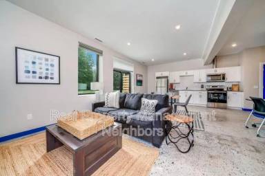 Main picture of 16057 Blue Star Hwy