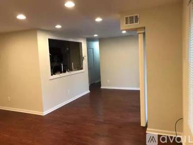 Main picture of 8002 Chanute Pl