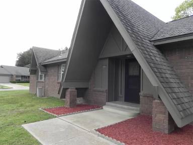Main picture of 8400 Millwood Cir