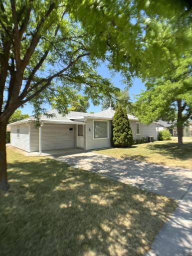 Main picture of 1007 Bonneville Ave