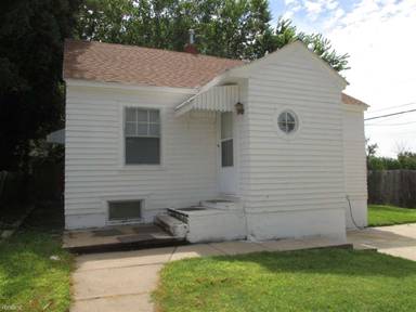 Main picture of 3215 E 16th St N