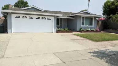 Main picture of 1852 Camacho Way