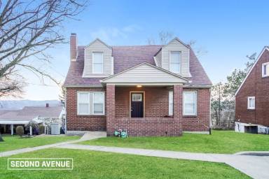 Main picture of 1944 Antoinette Ave