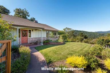 Main picture of 90 Ridge Rd