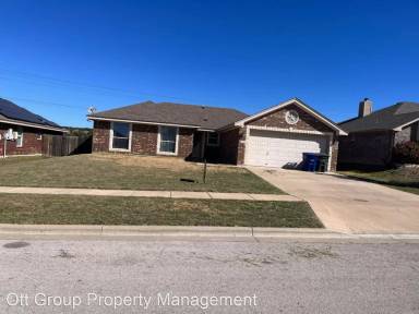 Main picture of 3410 Lauren St