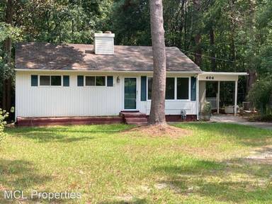 Main picture of 604 Pinetree Rd