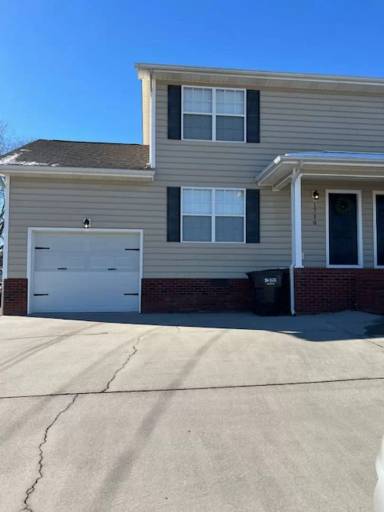 Main picture of 1730 31st St NE