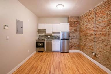 Main picture of 1126 E Passyunk Ave