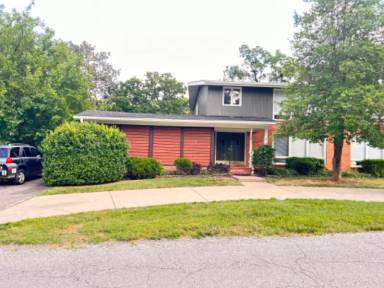 Main picture of 1201 Old Cannons Ln