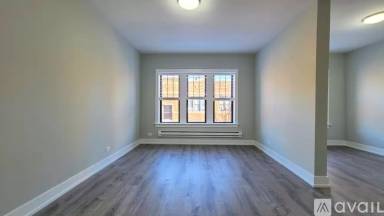 Main picture of 620-30 W Cornelia Ave