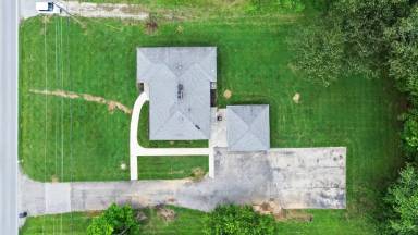 Main picture of 8002 Watterson Trl