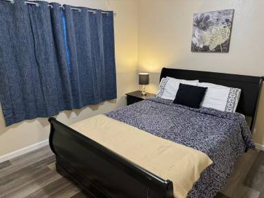 Main picture of 924 S Oregon St