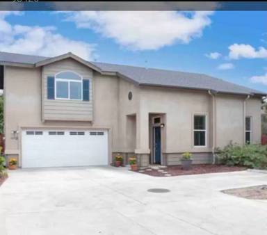 Main picture of 263 Spruce St