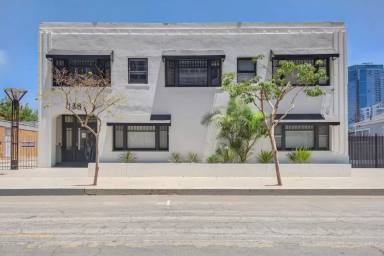 Main picture of 138 Elm Ave