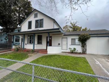 Main picture of 214 W Ortega St