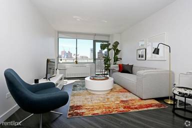 Main picture of 250 East Houston