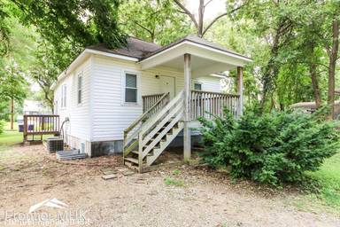 Main picture of 1319 Pierre St