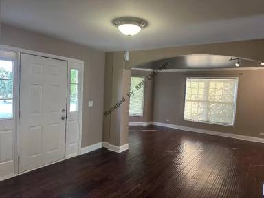 Main picture of 5490 Fox Path Ln