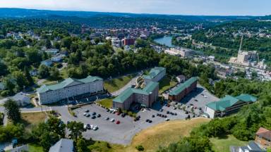 Main picture of 2577 University Ave