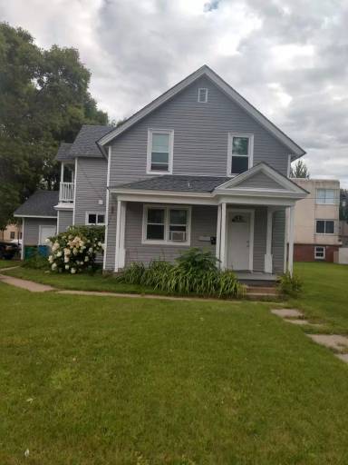 Main picture of 313 1st Ave W