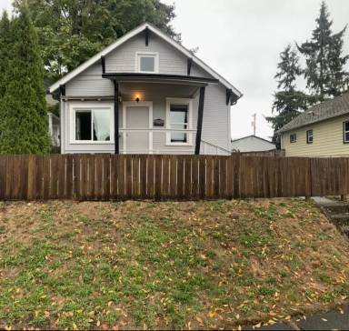 Main picture of 3579 S G St