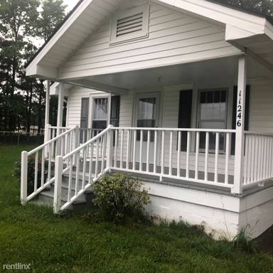 Main picture of 120 W Main St