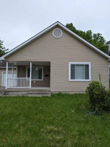 Main picture of 835 Conner St