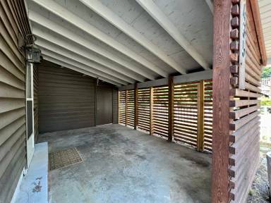 Main picture of 7435 Westridge Dr