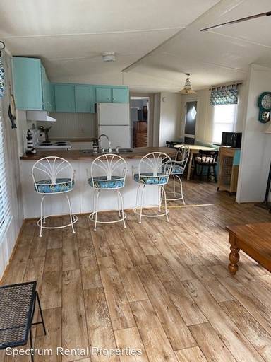Main picture of 336 Bayview Dr