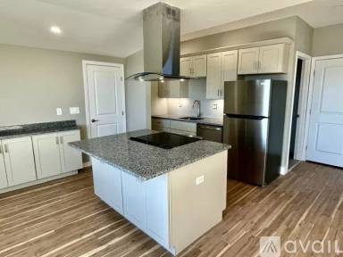 Main picture of 9 Central St