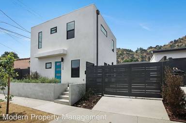 Main picture of 1120 Blake Ave