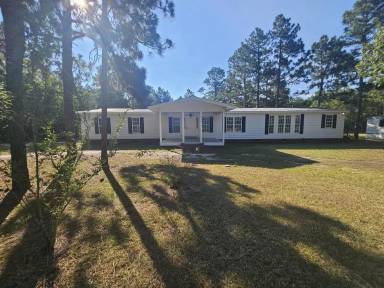 Main picture of 119 E Woods Ct