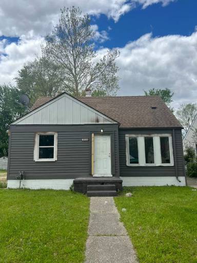 Main picture of 19185 Bradford St