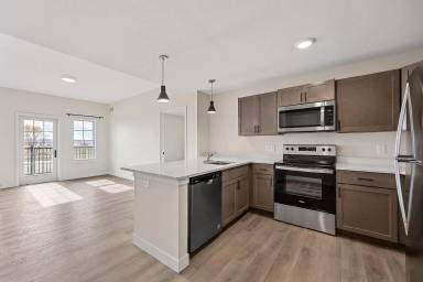 Main picture of 700 Mustang Ln