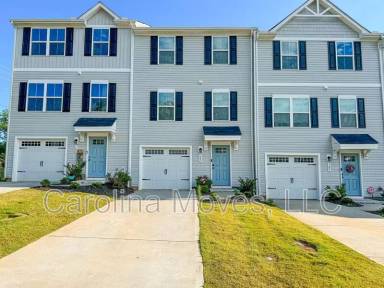 Main picture of 105 Brooklane Ct