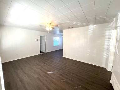 Main picture of 2110 30th St