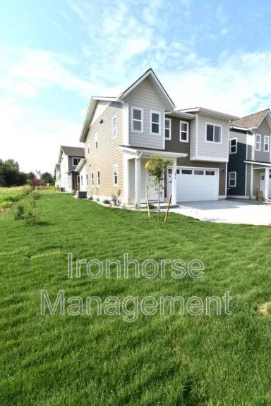 Main picture of 2970 W Babcock St