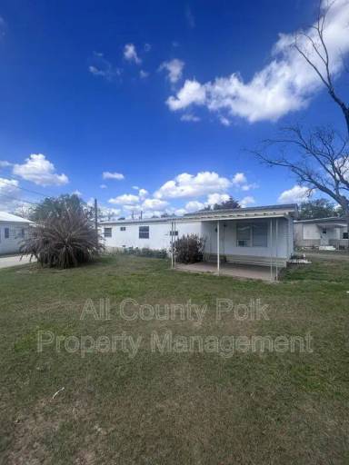 Main picture of 2735 W 10th St