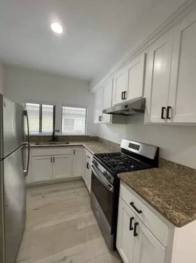 Main picture of 823 W Orange St