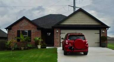 Main picture of 3400 SW Gibson Ave