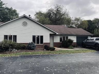 Main picture of 25 Papoose Ln