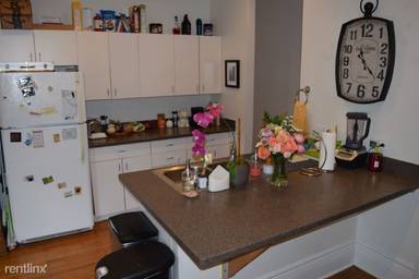 Main picture of 1416 W Cuyler Ave