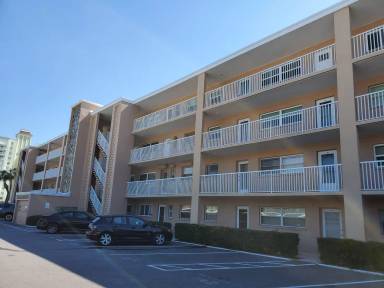 Main picture of 300 64th Ave