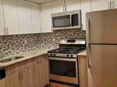 Main picture of 375 Park Ave