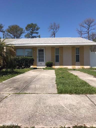 Main picture of 716 Hummingbird Ln