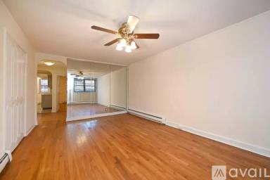 Main picture of 2543 Hubbard St