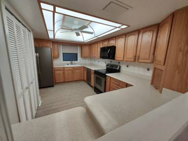 Main picture of 315 Tangle Run Blvd