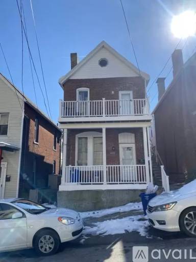 Main picture of 44 Cowan St