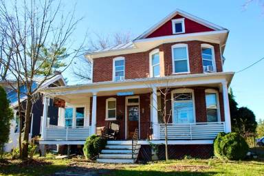 Main picture of 263 Old South High St
