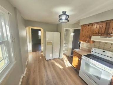 Main picture of 21 Glenmont Dr